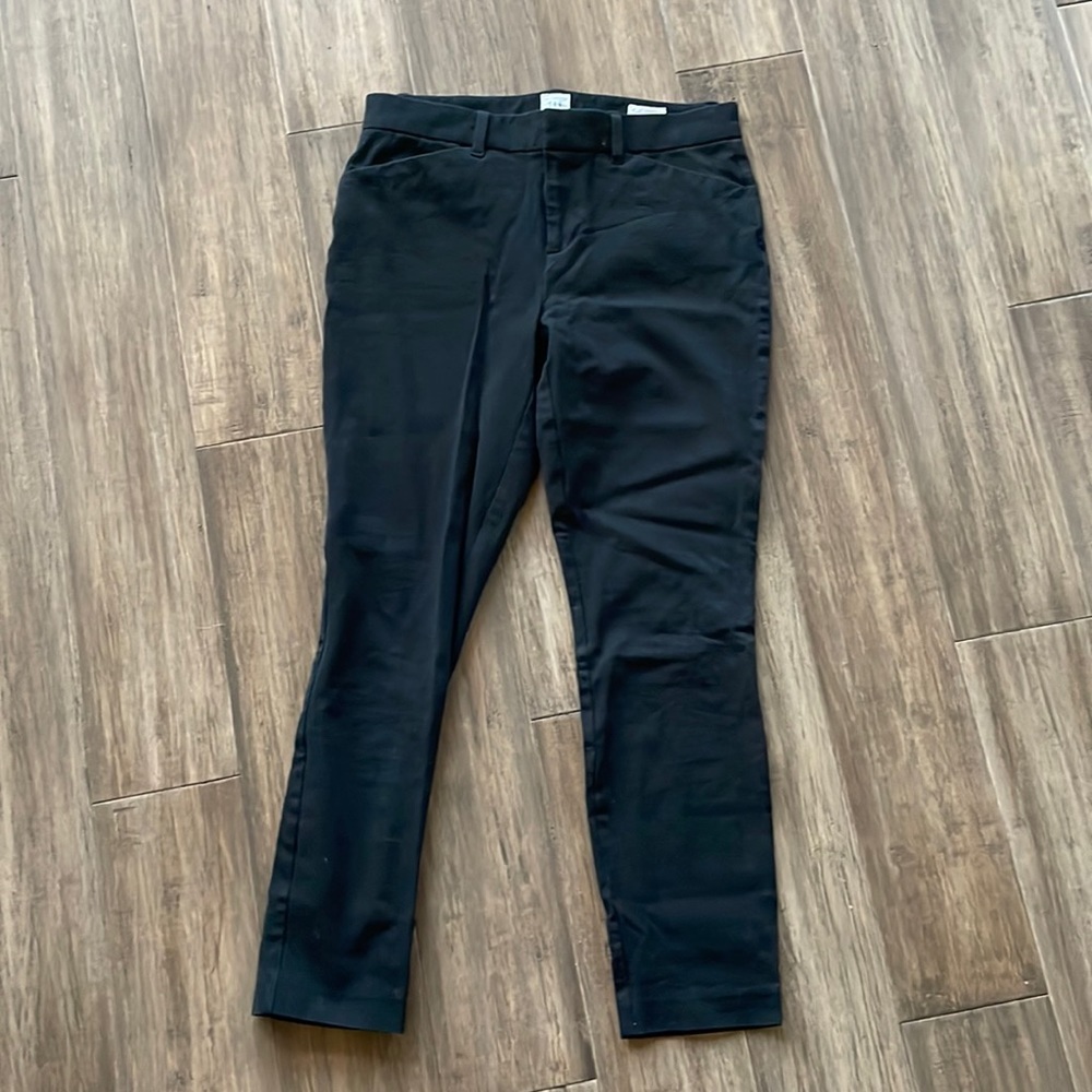 🟢$1 add-on item🟢 Gap Skinny Ankle pants size 4